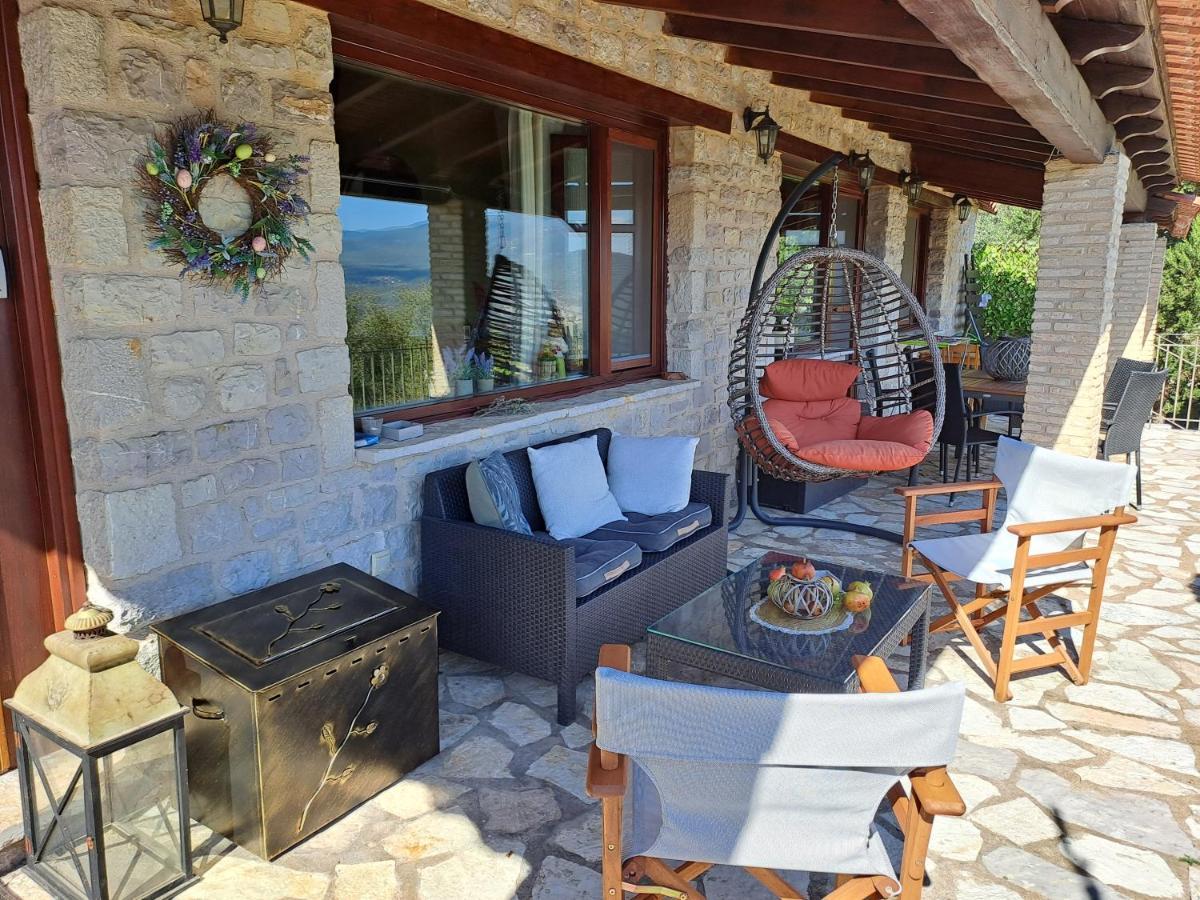 Petra Thea Villa Karítaina Exteriér fotografie