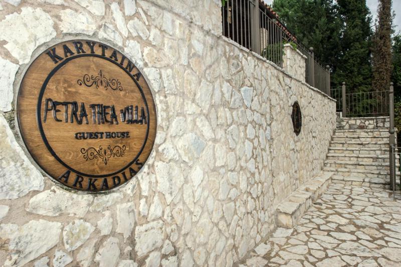 Petra Thea Villa Karítaina Exteriér fotografie