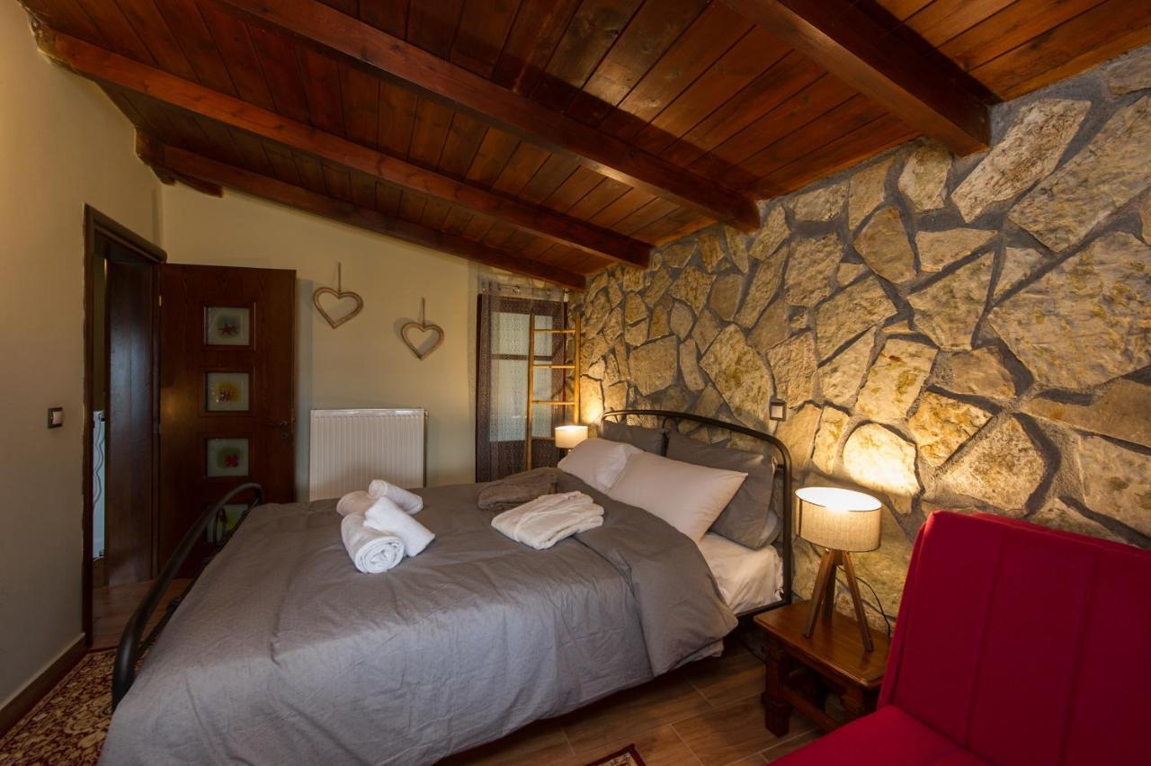 Petra Thea Villa Karítaina Exteriér fotografie